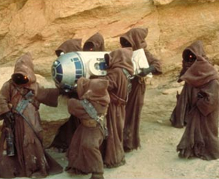 Jawas Stealing R2